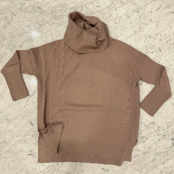 Women's French Connection Turtleneck - Size M - Picture 1 of 2